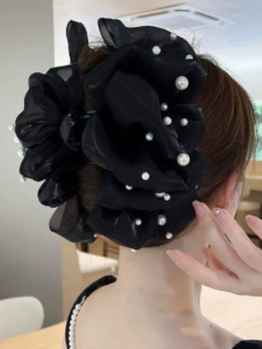 Woman's hairpin